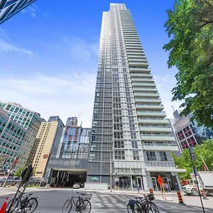 https://the-diamond-collection-family-friendly-2-or-3-bedroom-suites.hotelstorontoontario.org