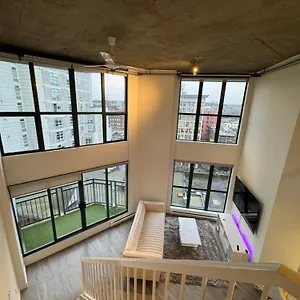 https://luxury-loft-in-downtown.vancouver-hotels-bc.net
